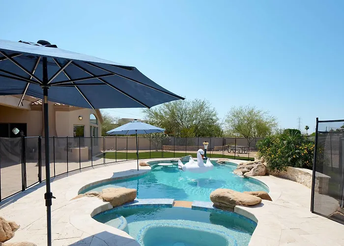 The Family Room-pool & Outdoor Games-game *