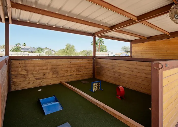 The Family Room-pool & Outdoor Games-game